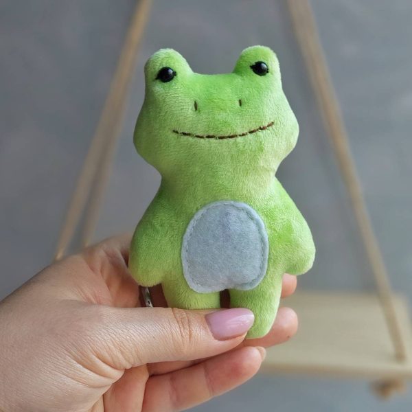 Frog 5" Pdf pattern, froggy sewing tutorial cute stuffed frog pattern, easy pattern, plushie pattern - Image 6