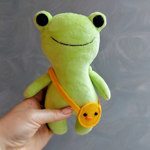 Frog with duck bag Pdf pattern and tutorial, plush frog sewing tutorial, stuffed animal pattern, easy pattern, plushie pattern - Image 5