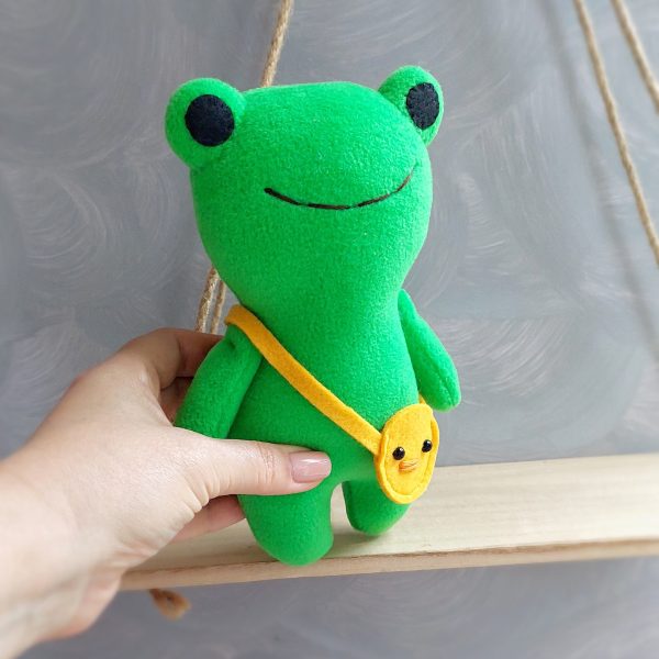 Frog with duck bag Pdf pattern and tutorial, plush frog sewing tutorial, stuffed animal pattern, easy pattern, plushie pattern - Image 4
